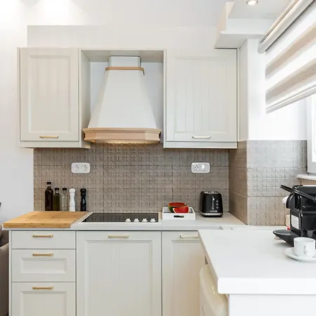 Philisios 1 Apartman *